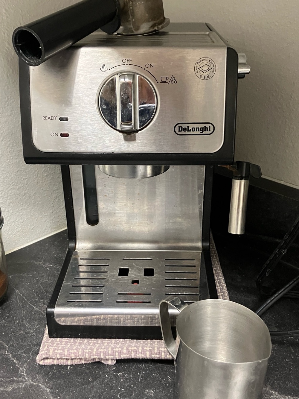 DeLonghi Stainless Espresso Machine in Silver